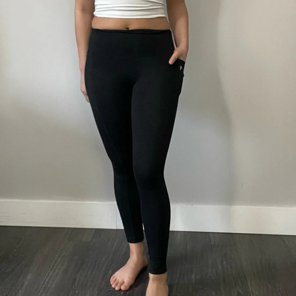 🌟 PINK Women’s Black Leggings - Size  XS 🖤 - Picture 1 of 11